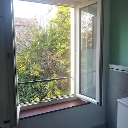 Maisonnette Atypique Du Centre アパート ポンタ・ムソン