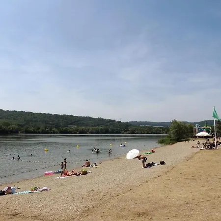 Maisonnette Atypique Du Centre アパート ポンタ・ムソン